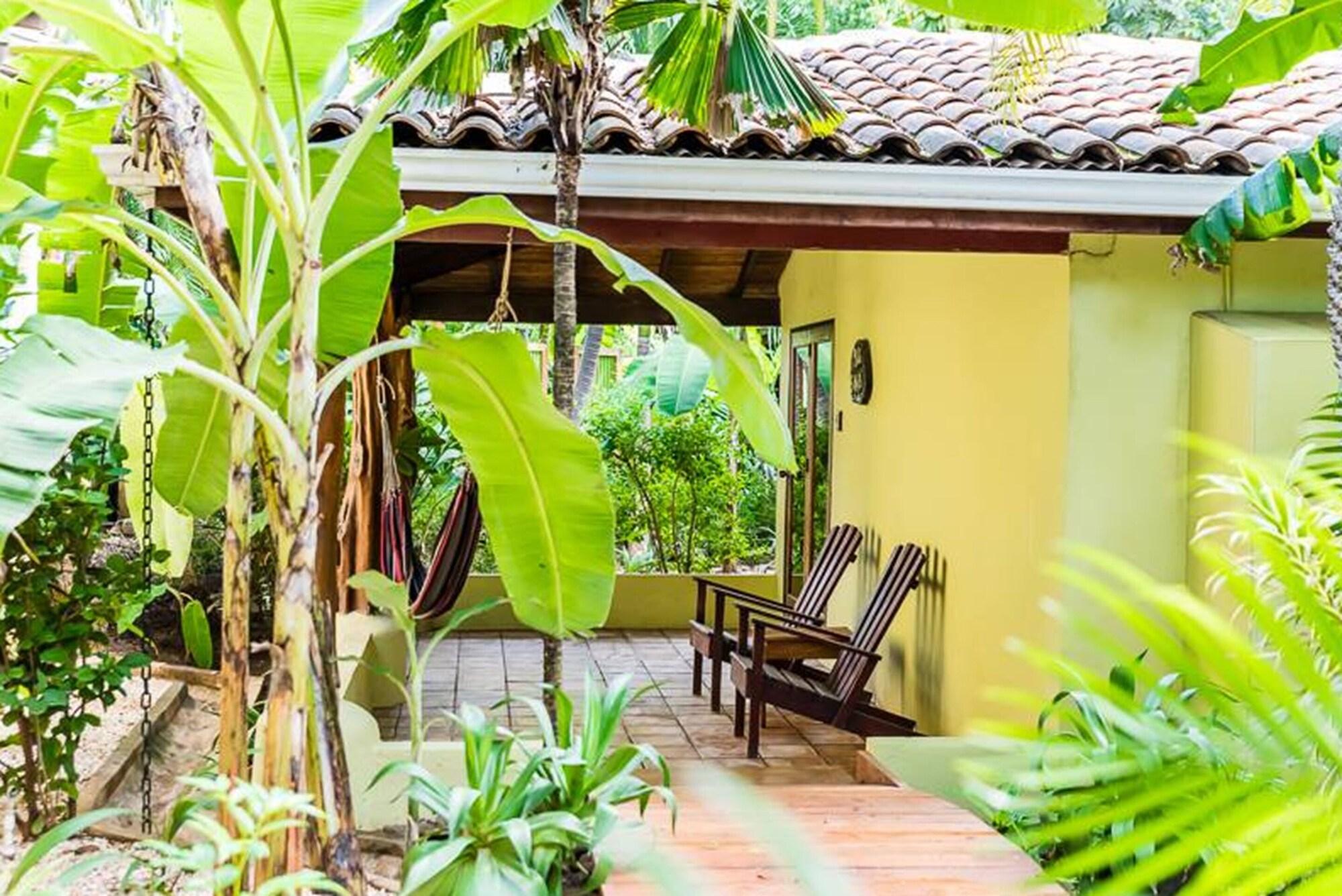 Hotel Pasatiempo Tamarindo Extérieur photo