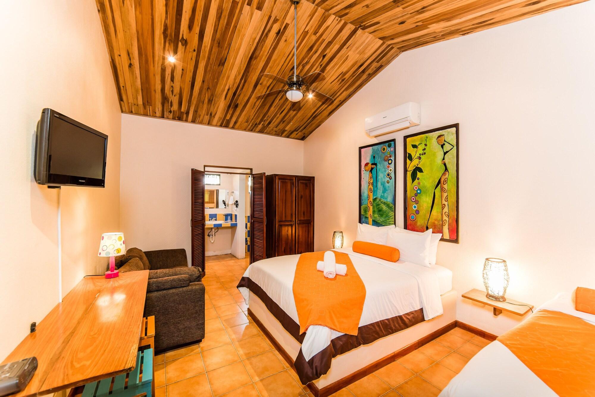Hotel Pasatiempo Tamarindo Extérieur photo
