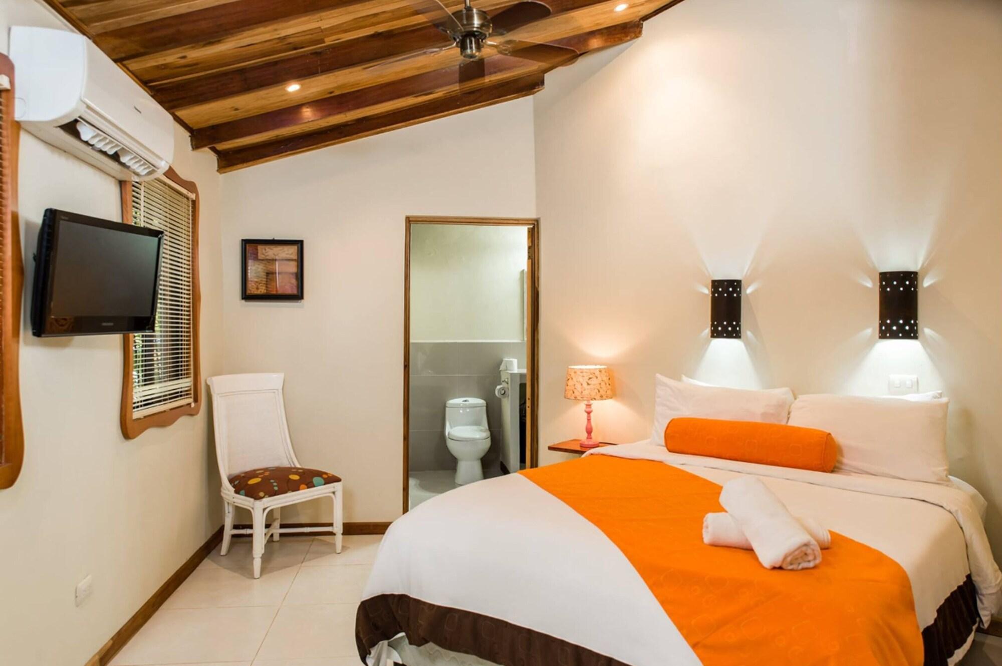 Hotel Pasatiempo Tamarindo Extérieur photo