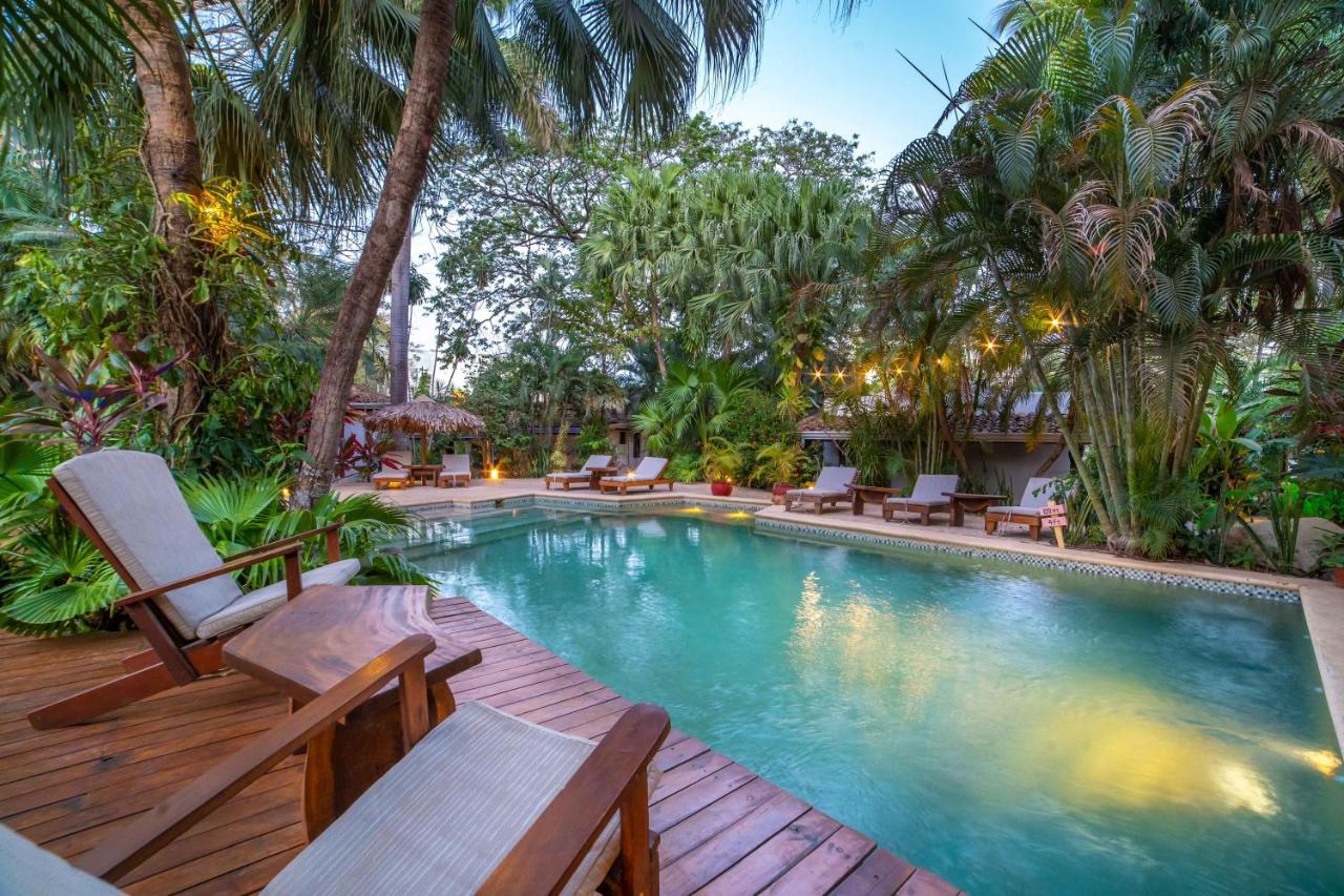 Hotel Pasatiempo Tamarindo Extérieur photo