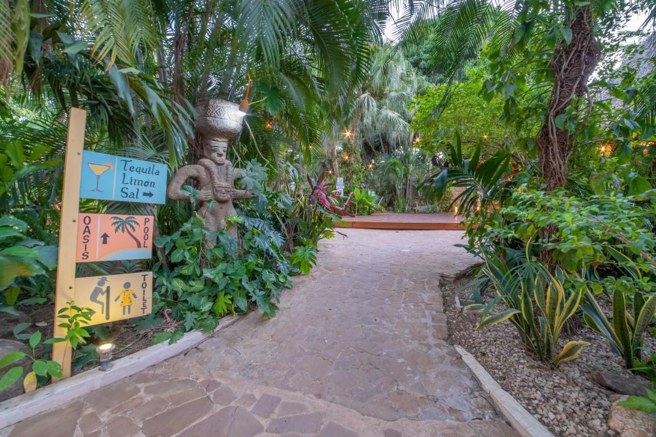 Hotel Pasatiempo Tamarindo Extérieur photo